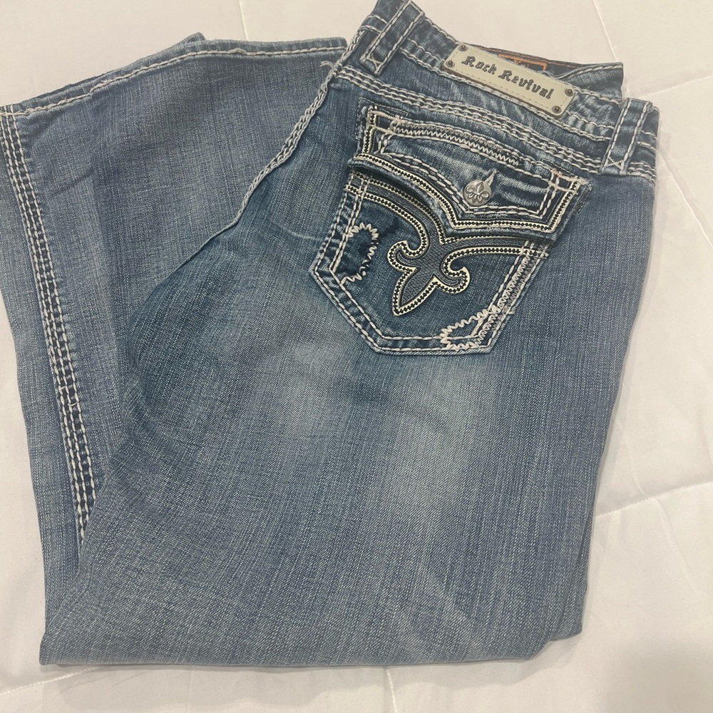 Rock revival crop jeans